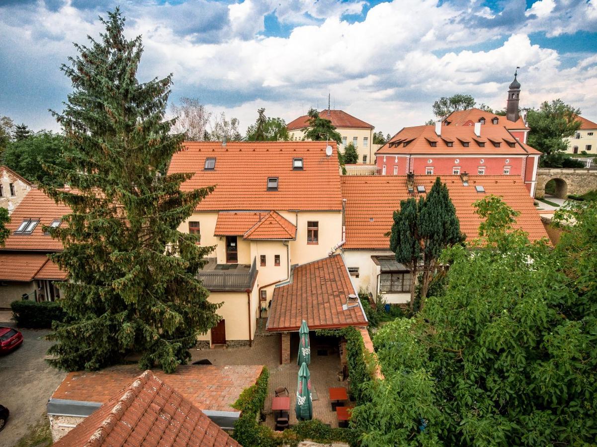 Škvorec Antonio Residence المظهر الخارجي الصورة